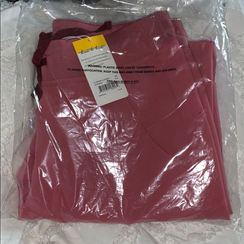 NWT Figs Joggers Quartz Scrub Bottoms